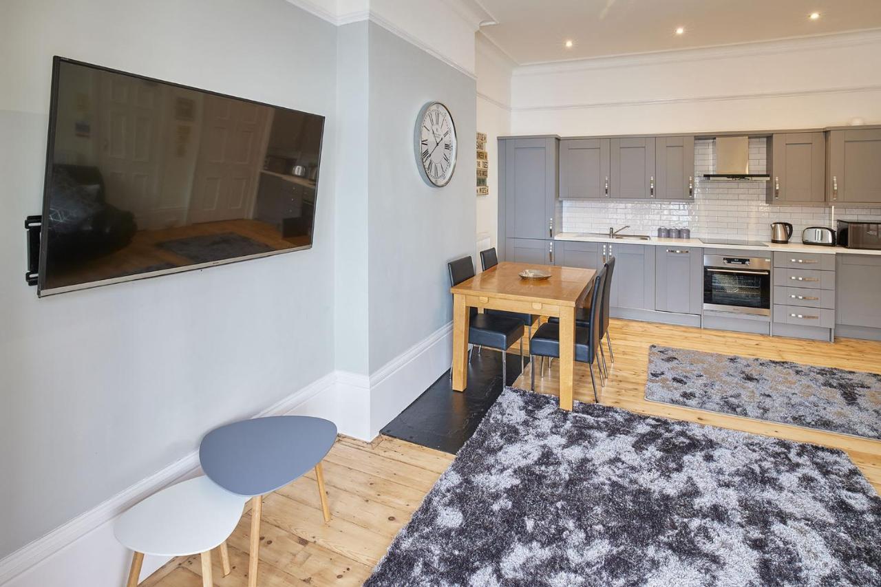 Apartment 3, Khyber Lodge Apartments Whitby Buitenkant foto