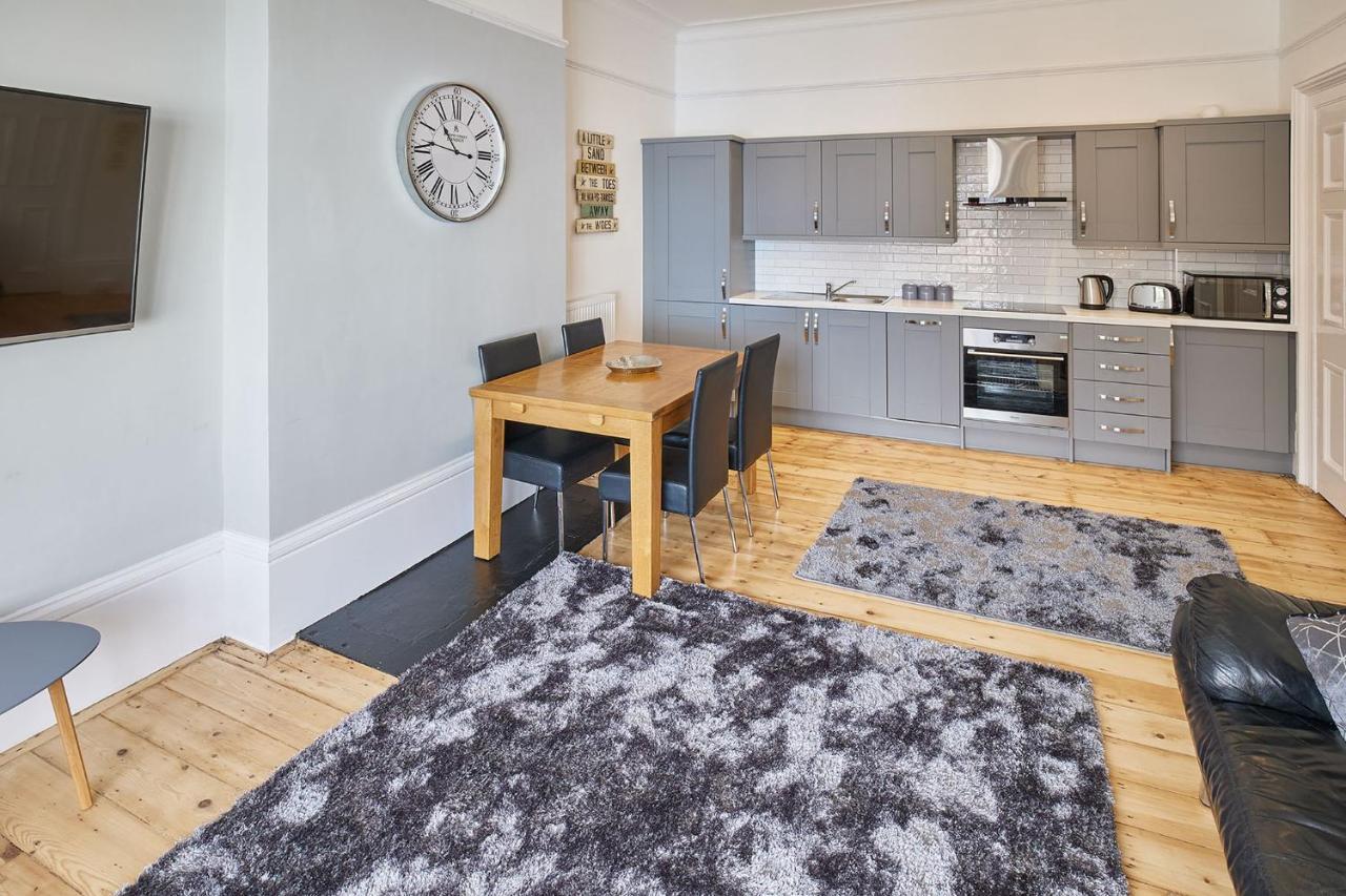 Apartment 3, Khyber Lodge Apartments Whitby Buitenkant foto